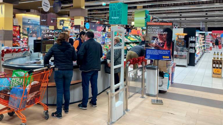 Supermercados Gadis repartirá la ayuda entre los once bancos de alimentos. Foto: Gadis