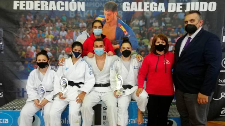 Representantes del Compostela Judo Club en el Campeonato Gallego de Ferrol. Foto: CJC