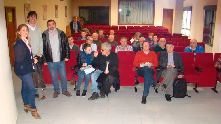 Imaxe de arquivo dunha reunión polos orzamentos do GDR Terras de Compostela. Foto: CG