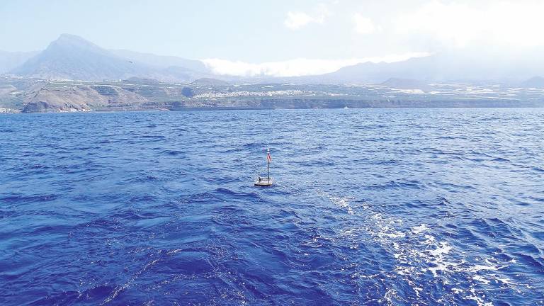 Plocan lanza un vehículo no tripulado para la observación del mar en zona de volcán . Foto: EP