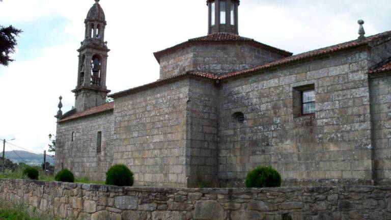 Igrexa e cemiterio de San Juan de Ortoño. Foto: horariodemisas.net