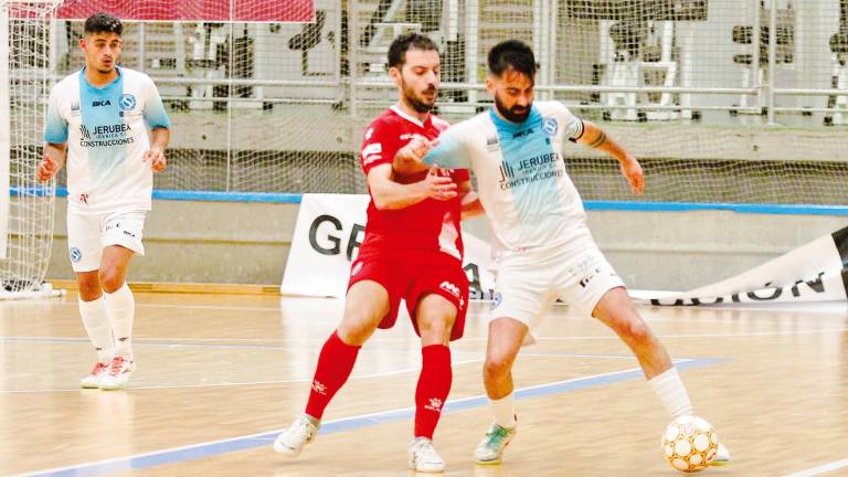 SANTIAGO Futsal e Imperial empataron (1-1) en el choque de ida de la eliminatoria de ascenso a 2ª División. Foto: F. Blanco