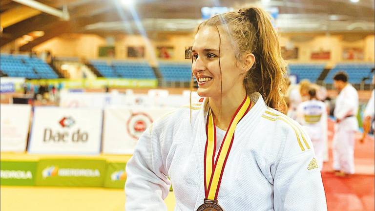 Montse Pardo iglesias logró alzarse con la medalla de bronce en el Campeonato de España de Judo. Foto: ECG