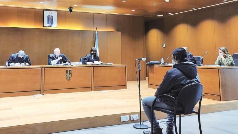 O acusado no xuízo celebrado na sección segunda da Audiencia Provincial. Foto: Europa Press