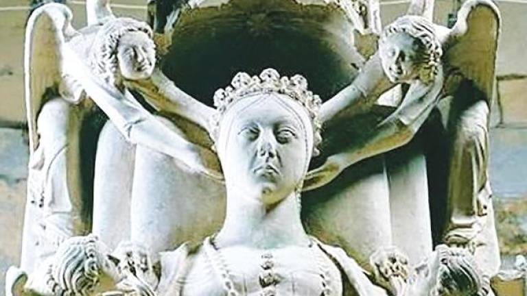 Estatua yacente de la reina Inés de Castro en su sepulcro en el monasterio de Alcobaça (Portugal). Foto: ECG