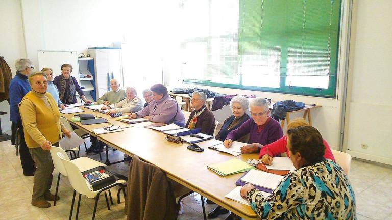 Imagen de archivo de participantes en la Escola Integral de Maiores de Ames. Foto: CDA