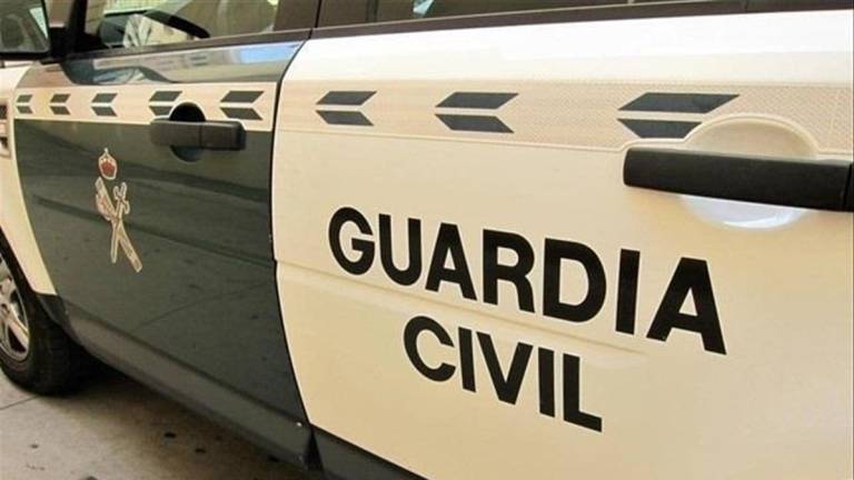 En la foto de archivo, vehículo de la Guardia Civil. EFE