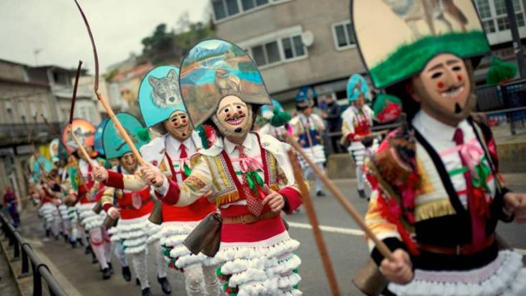 Ourense reúne la mayor exposición del carnaval con más de cien trajes
