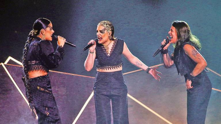 El trío formado por Aida Tarrío y las hermanas Olaia y Sabela Maneiro, durante la actuación del miércoles. Foto: rtve.es
