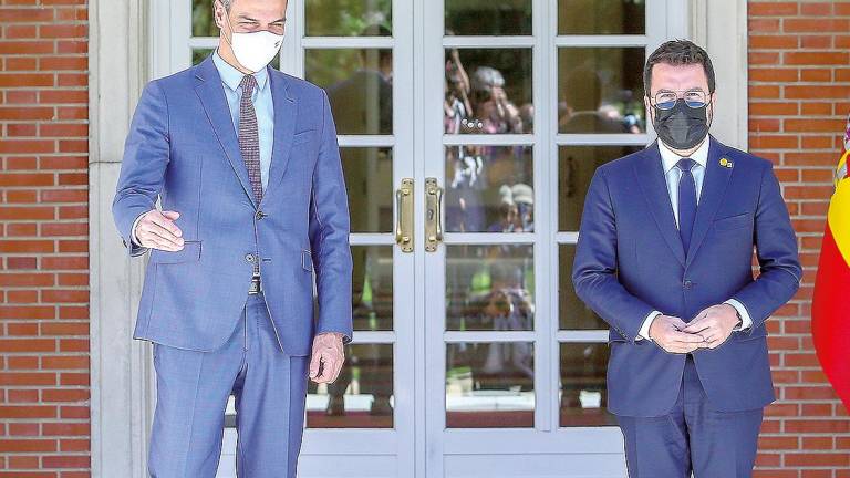 Sánchez y Aragonès en la reunión mantenida en Moncloa a finales de junio. Foto: R. Rubio/E.P.
