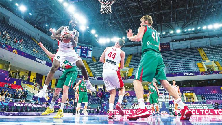 España aplasta a Bulgaria en el ‘primer asalto’ y se presenta con poderío en el Eurobasket: gran partido de Lorenzo Brown