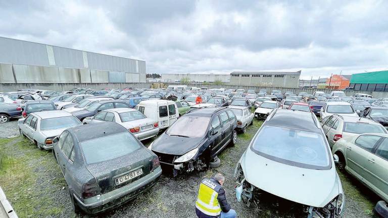 Sorpresón en Carballo: aparecen mil coches destinados a chatarra
