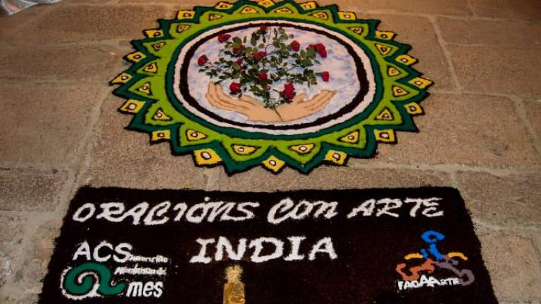 Reciente alfombra floral por la India en Ames. Foto: Lucía Viaño
