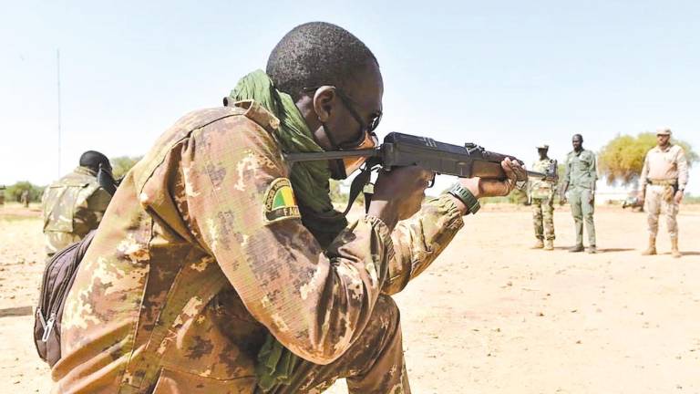 ADIESTRAMIENTO de las fuerzas malienses por parte de efectivos de la Brilat en el marco de la European Union Training Mission Mali. Foto: Brilat 