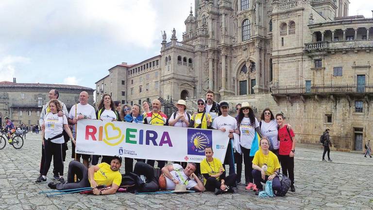 Alcanzaron Compostela o pasado domingo, donde despregaron unha pancarta. Foto: C. R. 