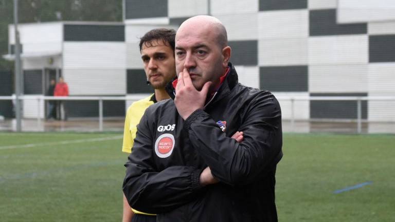 Alberto Mariano, entrenador del Estradense. Foto: Sangiao