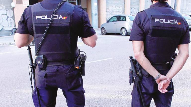 Dos agentes de la Policía Nacional. Foto: Europa Press