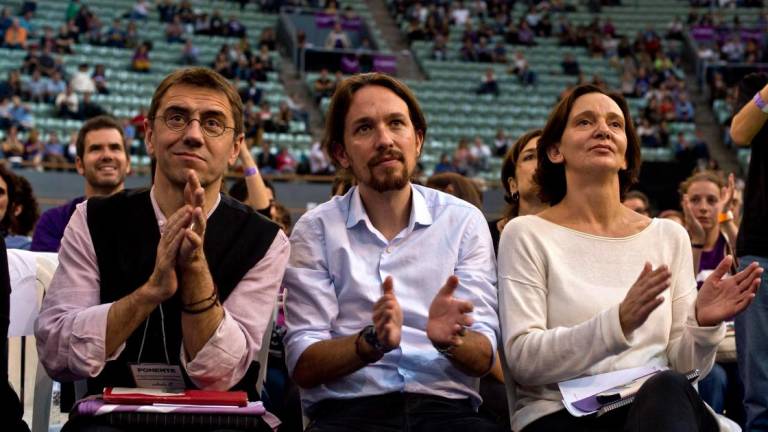 Juan Carlos Monedero, Pablo Iglesias y Carolina Bescansa en Vistalegre. Foto: E.P.