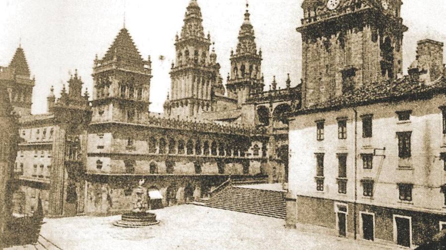 Aspecto que presentaba la antigua plaza del cardenal Martín de Herrera, actualmente de Praterías. Foto: Ksado