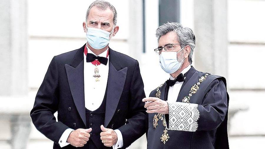 El rey y el presidente del CGPJ, Carlos Lesmes, a su llegada al acto de la apertura del Año Judicial. Foto: Eduardo Parra/E.P.