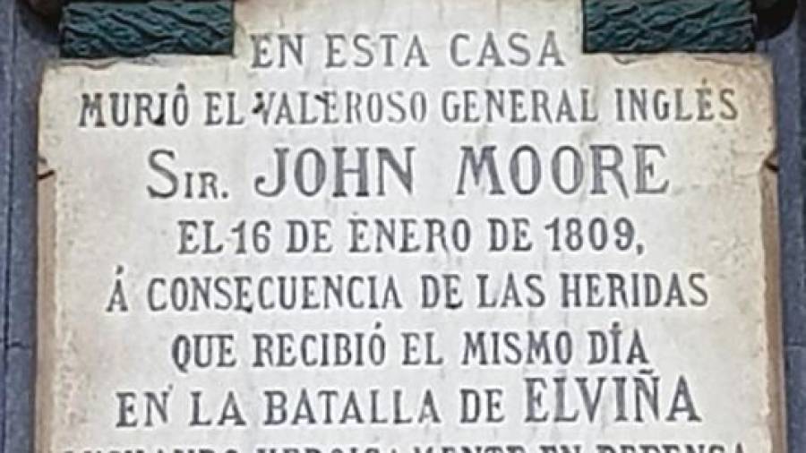 Inscripción conmemorativa que puede verse en la casa nº 5 del Cantón Grande de A Coruña