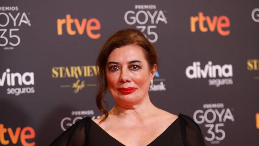 La actriz Chus Gutierrez, posa en la alfombra roja en la 35 edición de los Premios Goya en el Teatro del Soho CaixaBank de Málaga a 6 de marzo del 2021. Álex Zea / Europa Press