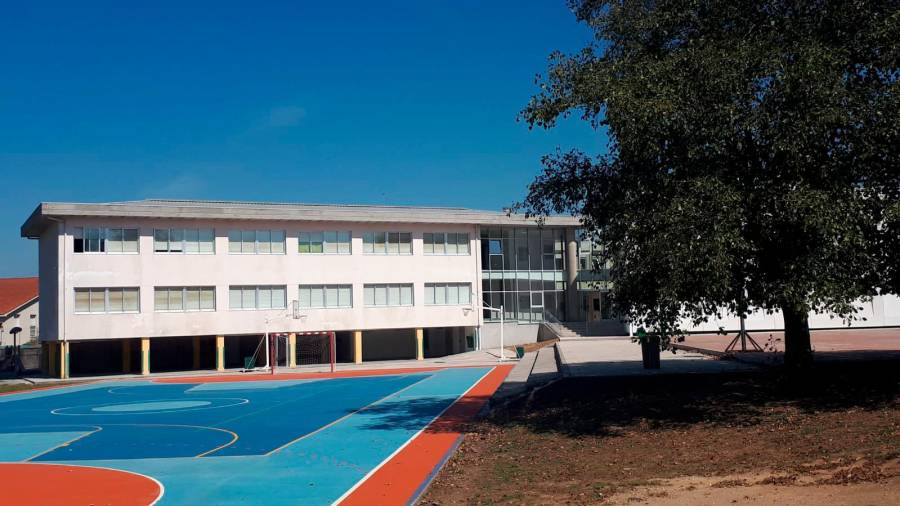 El colegio, CPI, de la capital del Ayuntamiento de Vedra, Santa Baia. Foto: CV