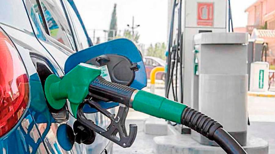 Las estaciones de servicio ven inviable anticipar la bonificación del carburante