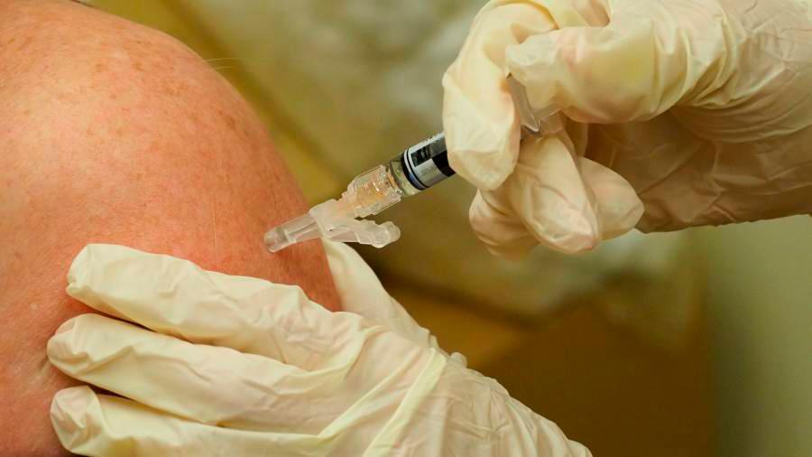 La campaña de vacunación contra la gripe encara la última semana con casi 788.000 dosis administradas