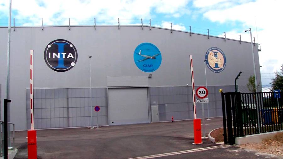 Vista de las instalaciones del INTA en el polo aeroespacial de Galicia, en el aeródromo lucense de Rozas Foto: Angar