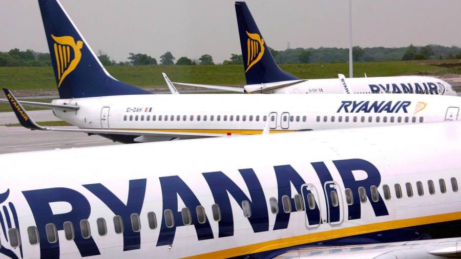 En la foto de archivo, aviones de Ryanair. EFE