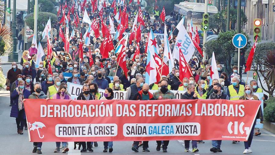 Cabeceira da marcha celebrada en Vigo convocada pola CIG para demandar a derrogación da reforma laboral. Foto: CIG