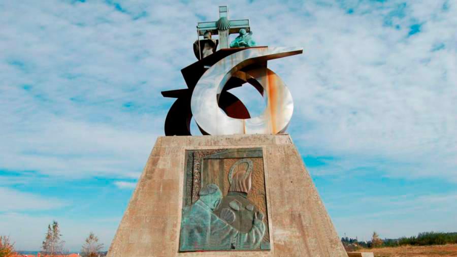 Demanda de Abogados Cristianos por la retirada del monumento a Juan Pablo II
