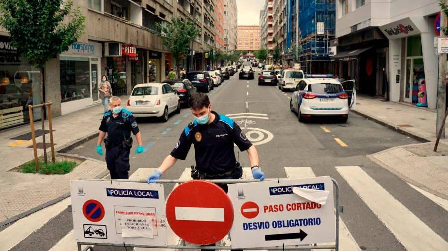 Descendió en Galicia un veinte por ciento el tráfico peatonal en las calles comerciales en el mes de agosto
