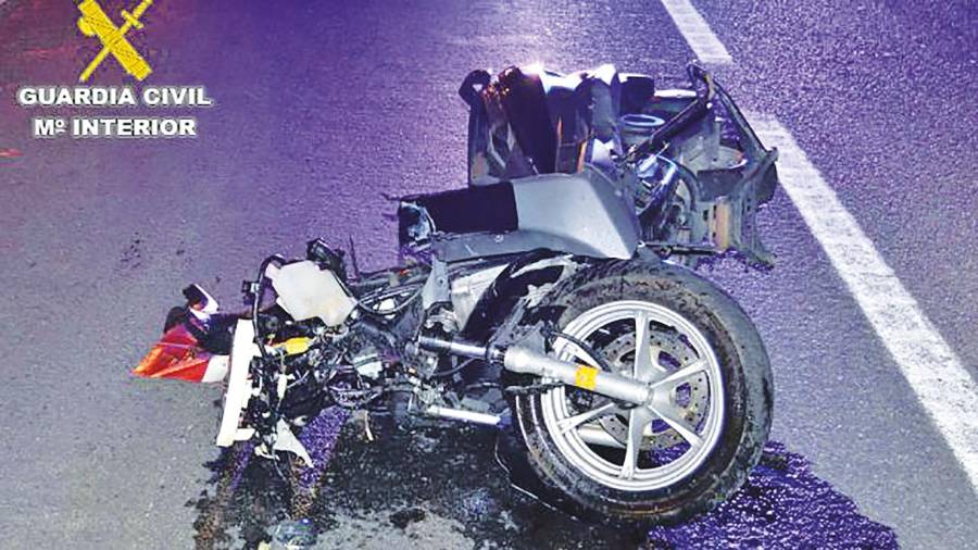 motocicleta. Víctima del accidente. Foto: Guardia Civil