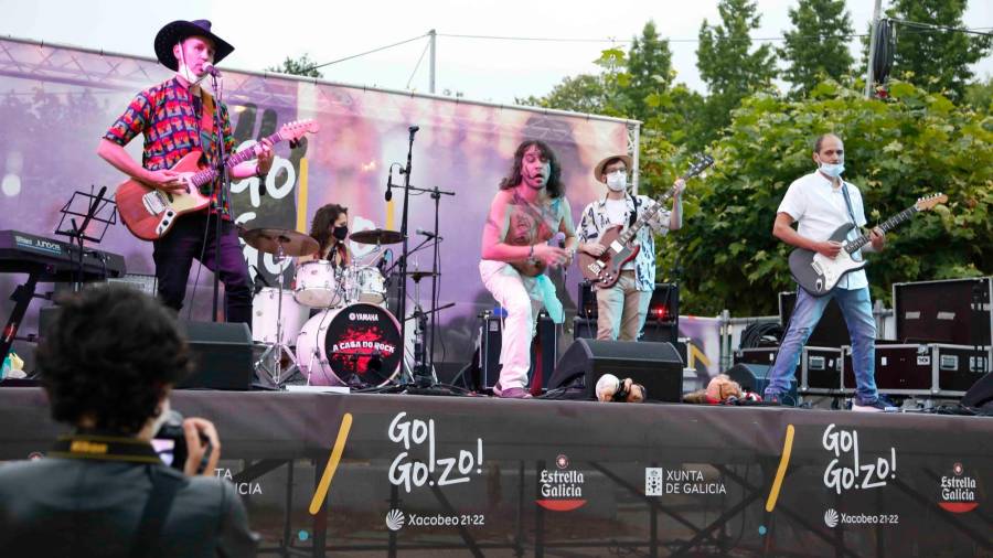 Los integrantes de Rockaína en el escenario del Go!Go!Zo! Xacobeo 21-22. Foto: ECG