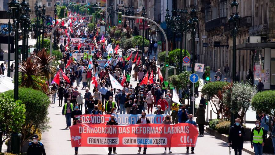 Vista desde la cabecera de la manifestación convocada por el sindicato CIG en la ciudad olívica. Foto: CIG