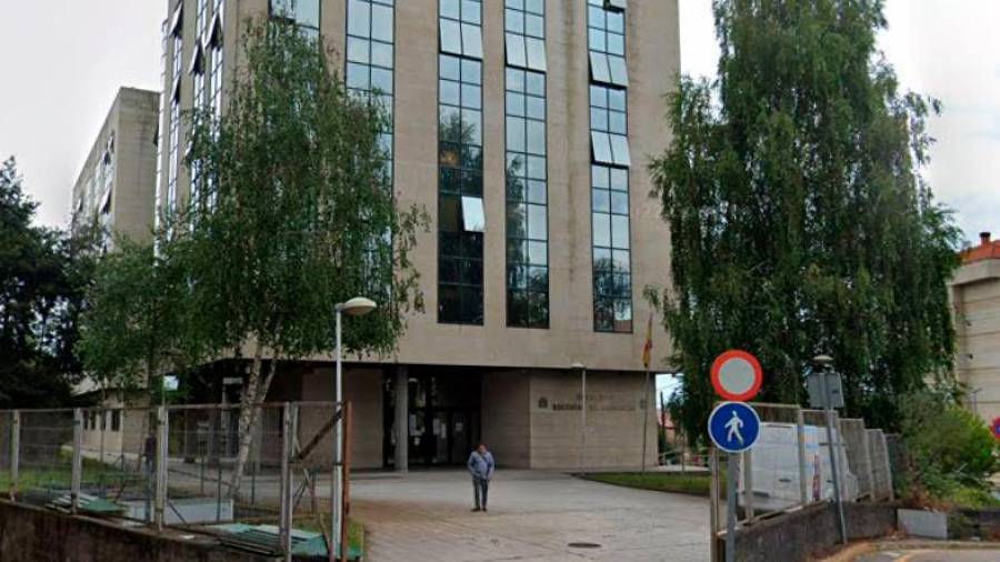 Nueva rebaja de pena a un condenado por un delito continuado de agresión sexual en Pontevedra