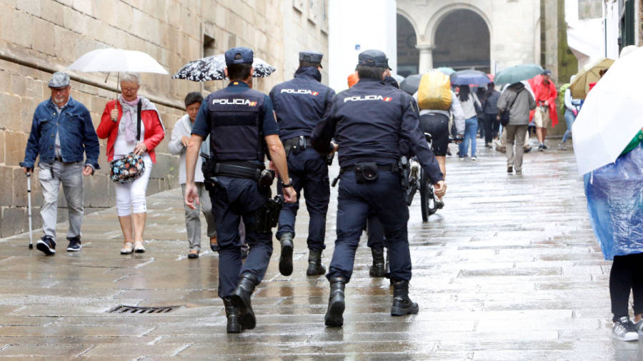 Déficit de 45 policías nacionales a las puertas de otro Año Santo