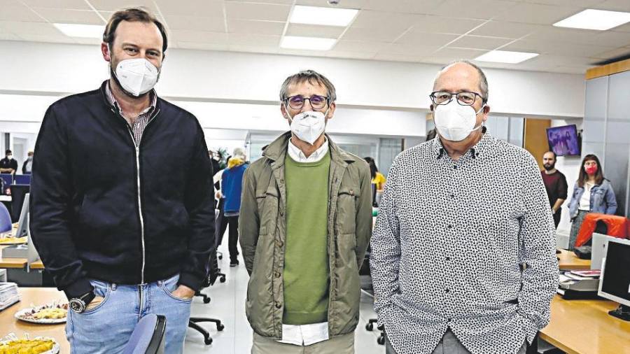Por la izquierda, Roy Fernández, Xaime Leiro y José Antonio Pérez. (Autor, Antonio Hernández para El Correo Gallego)