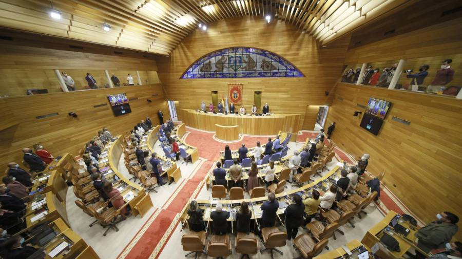 Vista del hemiciclo durante una sesión del Pleno en la Cámara de O Hórreo Foto: Lavandeira Jr.