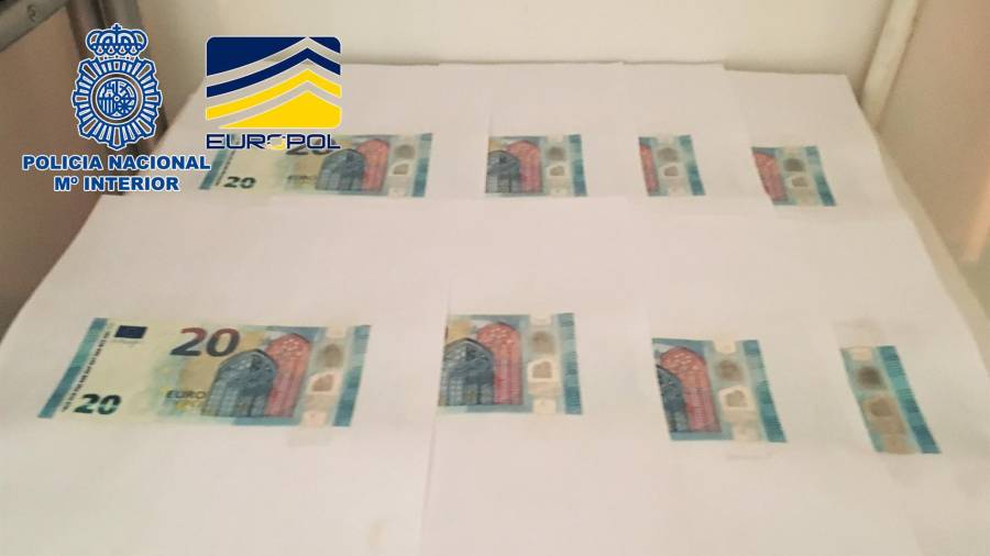 Foto de archivo de billetes falsos de 20 euros. POLICÍA NACIONAL