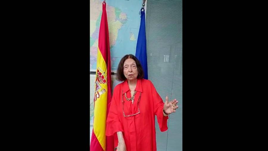 Nélida Piñón recibe la nacionalidad española en un acto en Brasil