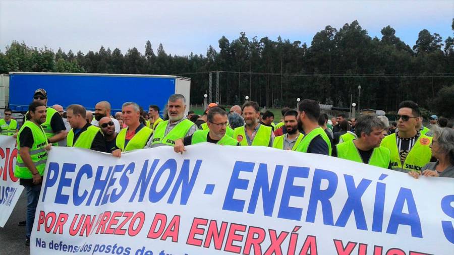 en lugo. Protesta de trabajadores de Alcoa en San Cibrao, antes de la pandemia. Foto: CIG