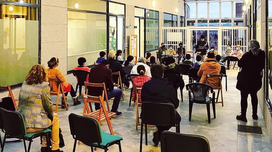 Un concierto de la Escola de Música celebrado en el hall del local de Aldea Nova. Foto: EMMA