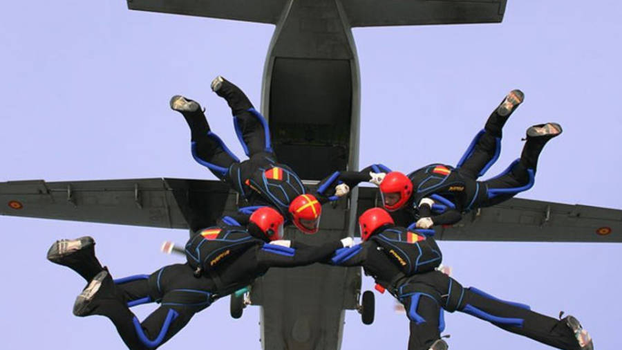 Noia acogerá una exhibiciónde paracaidistas del Ejército