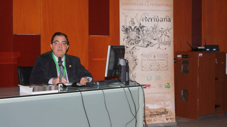 Aniversario de Veterinaria Militar con la nueva tesis de Fernando Ponte
