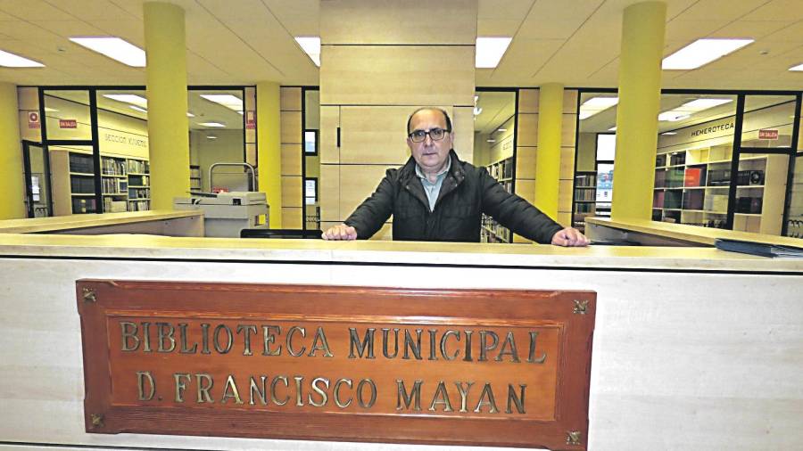 José Ramón Rey Senra, responsable da biblioteca municipal Francisco Mayán. Foto: ECG