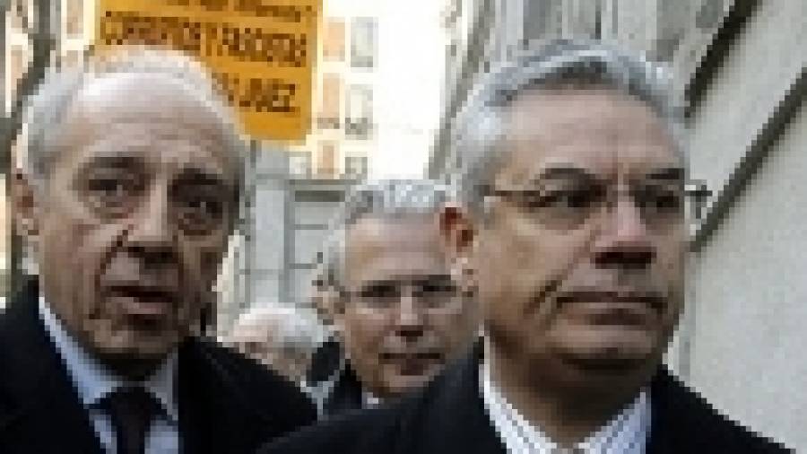 El abogado de Garzón pide la nulidad del juicio por querer juzgar crímenes del franquismo