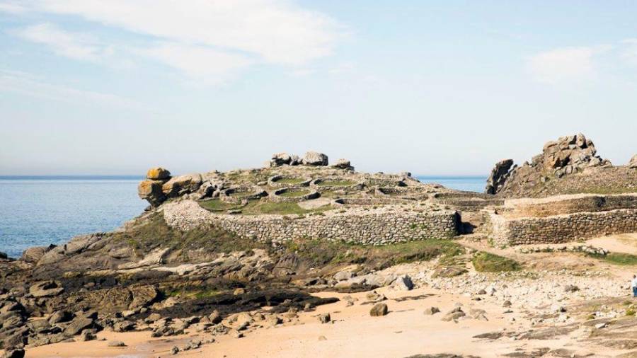 CASTRO DE BAROÑA. El castro de Baroña de Porto do Son estuvo habitado desde la segunda Edad de Hierro hasta bien entrada la época romana. Fotos: Ría da Estrela